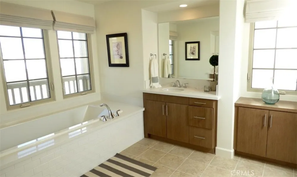 202 Via Galicia San Clemente, CA 92672