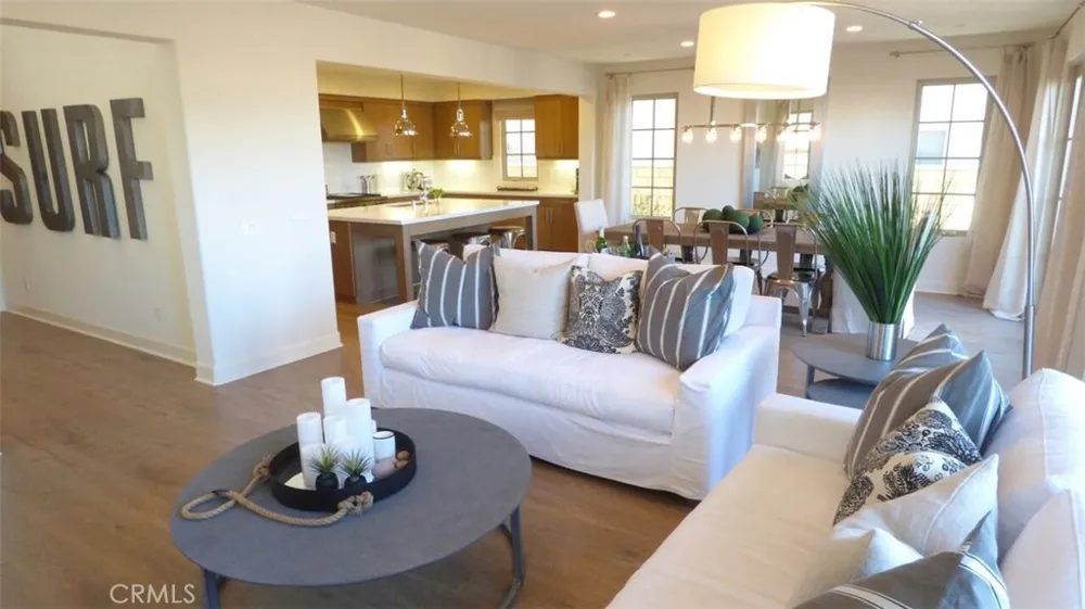 202 Via Galicia San Clemente, CA 92672