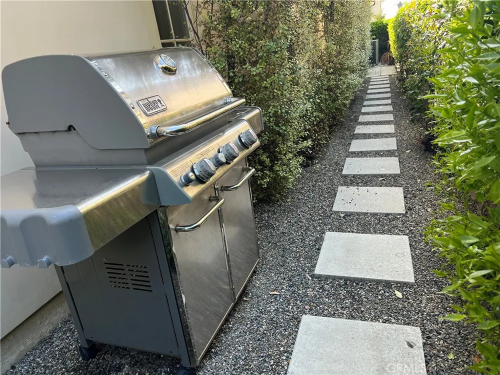 202 Via Galicia San Clemente, CA 92672