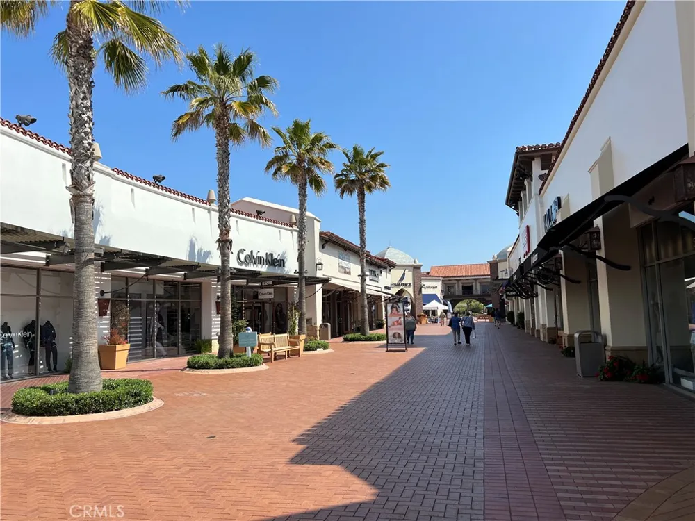 202 Via Galicia San Clemente, CA 92672