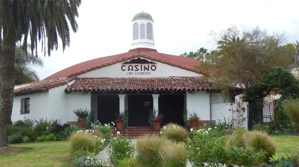 202 Via Galicia San Clemente, CA 92672
