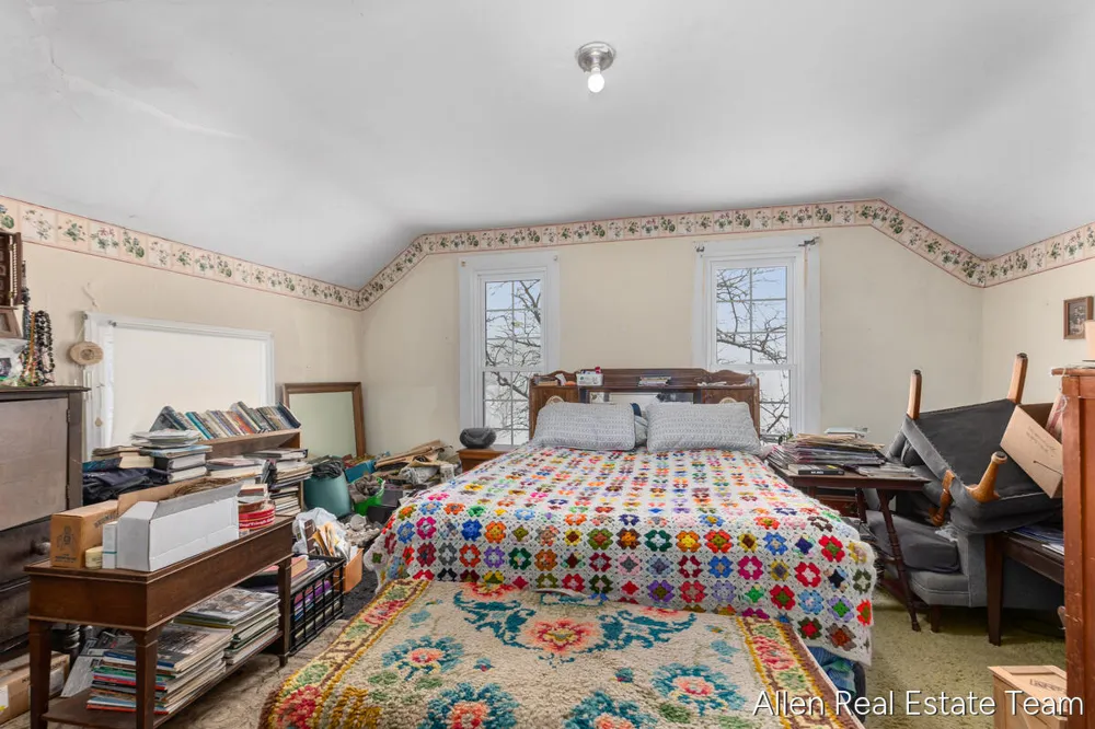 1224 102nd Avenue Plainwell, MI 49080