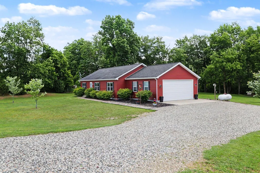 18760 M-60 Clarendon Township, MI 49092