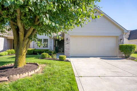 1698 Fairfield Circle