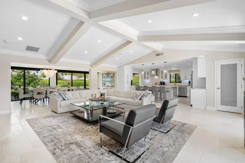 3661 Royal Tern Circle