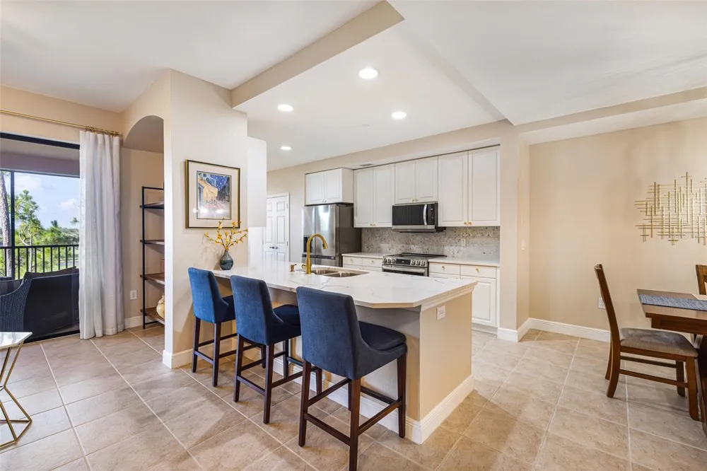 24367 BALTIC AVENUE #202 Punta Gorda, FL 33955