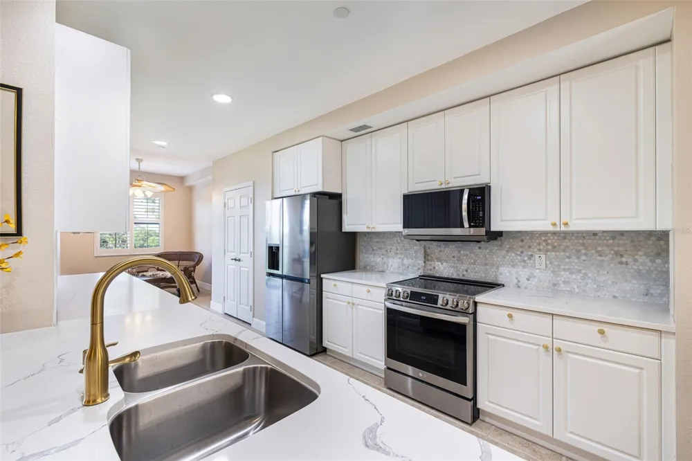 24367 BALTIC AVENUE #202 Punta Gorda, FL 33955
