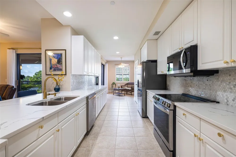 24367 BALTIC AVENUE #202 Punta Gorda, FL 33955