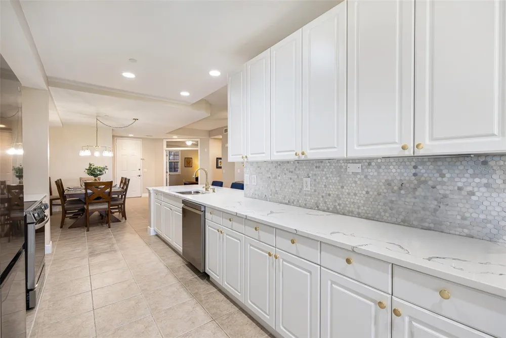 24367 BALTIC AVENUE #202 Punta Gorda, FL 33955