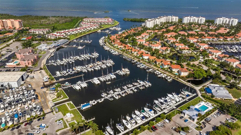24367 BALTIC AVENUE #202 Punta Gorda, FL 33955