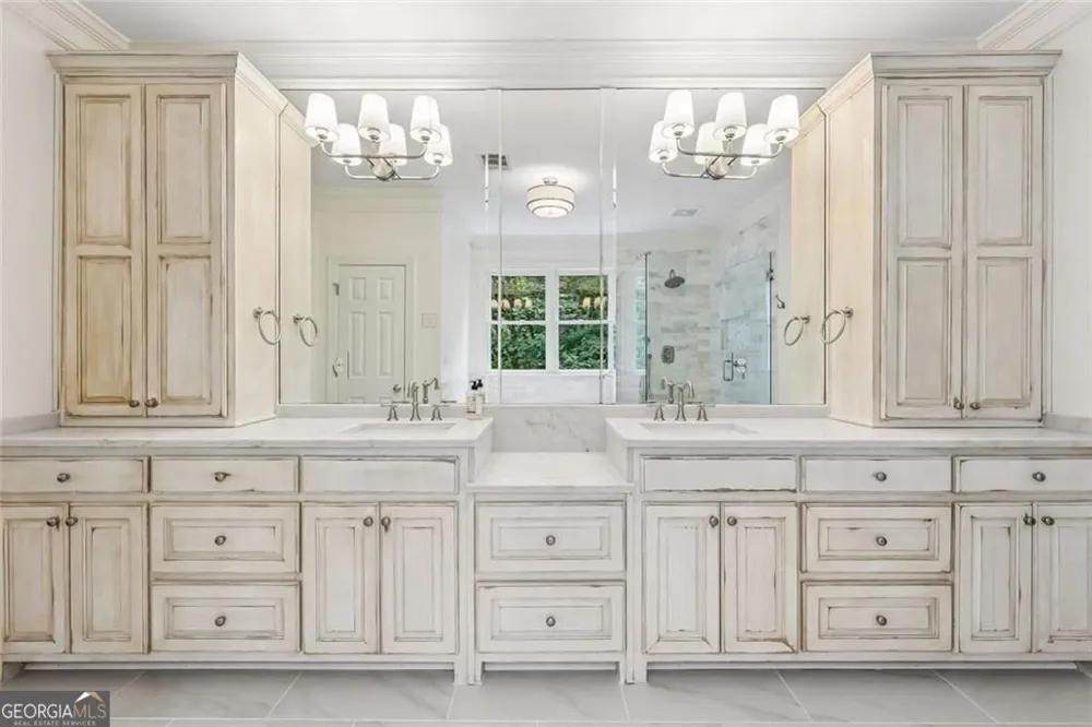 3910 Two Rivers DR Cumming, GA 30041