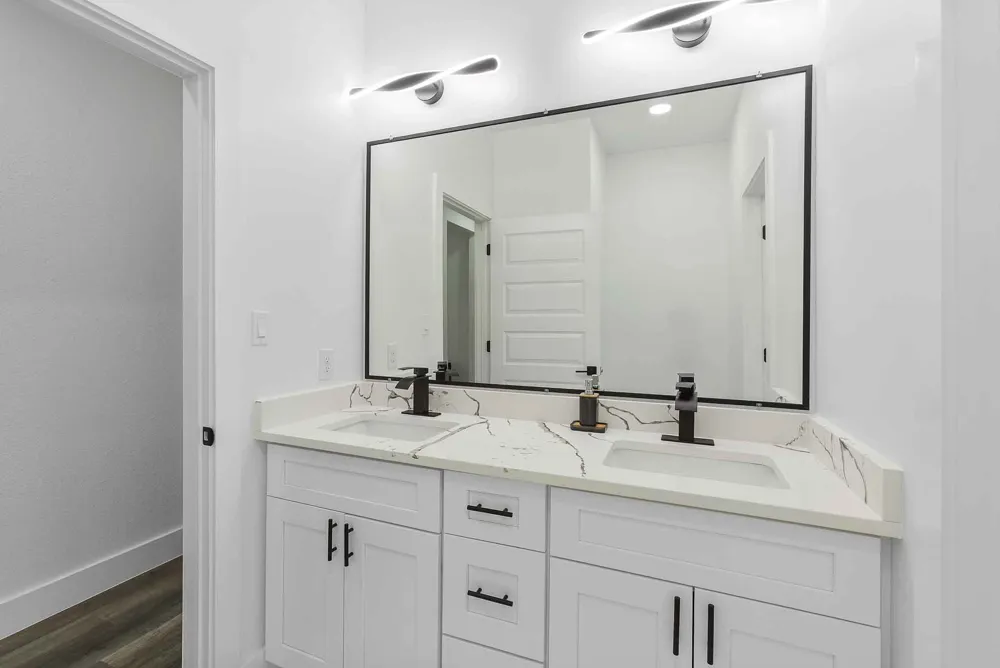 337 Smitty Lane Lockhart, TX 78644