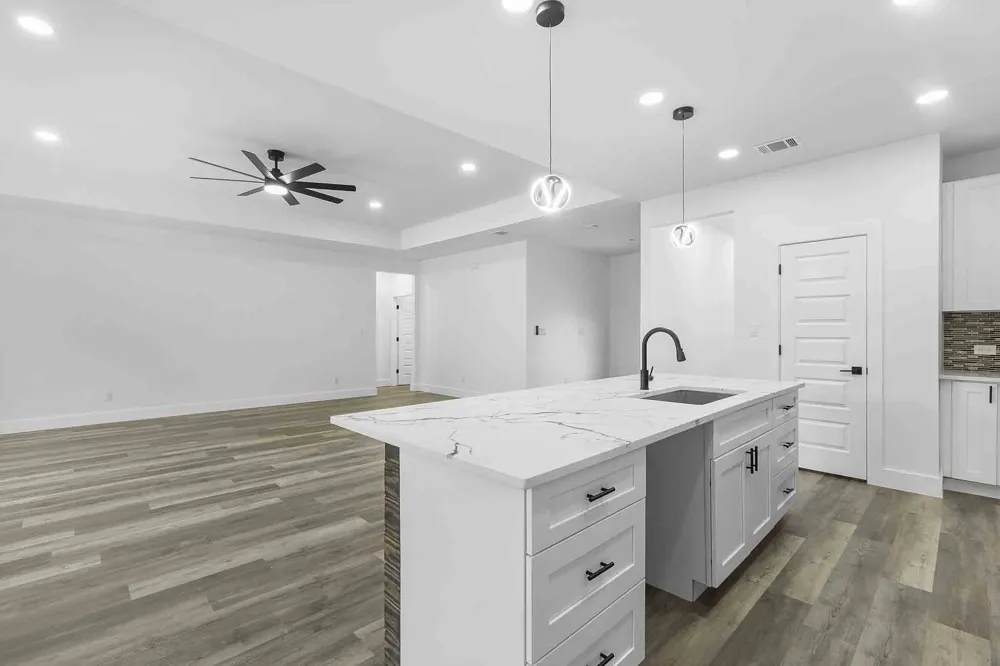 337 Smitty Lane Lockhart, TX 78644