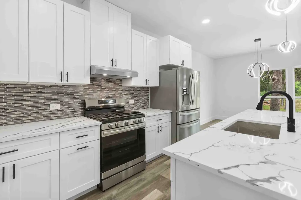 337 Smitty Lane Lockhart, TX 78644