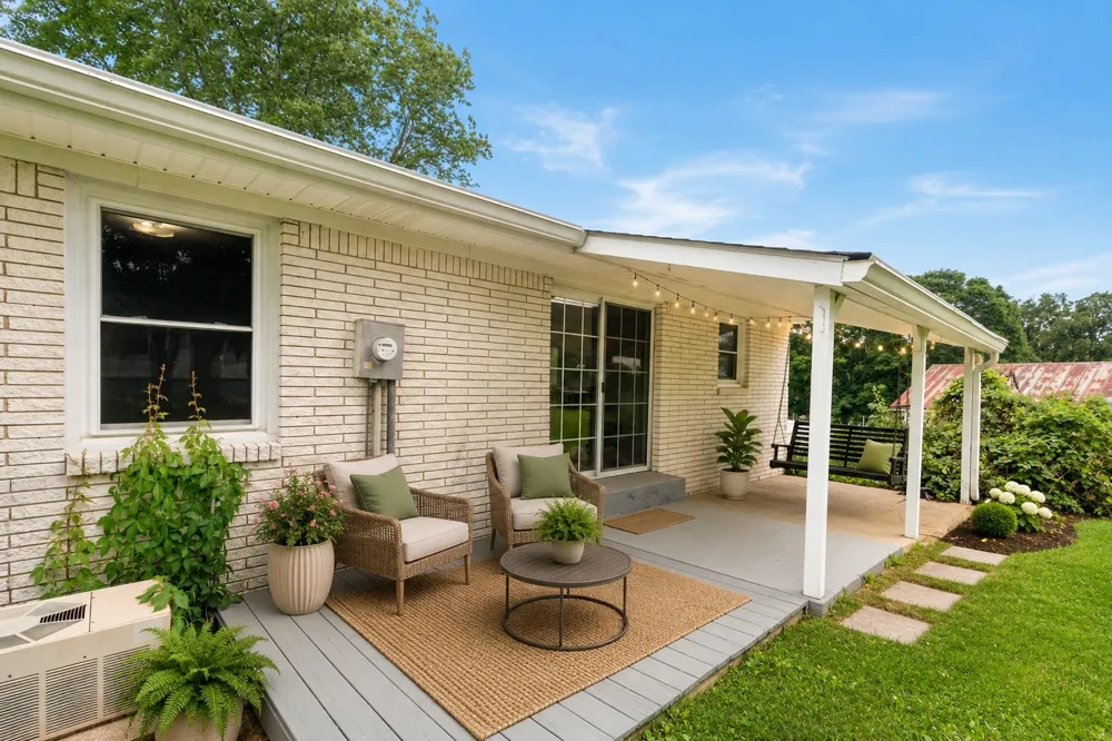 131 Bold Springs Rd Mc Ewen, TN 37101