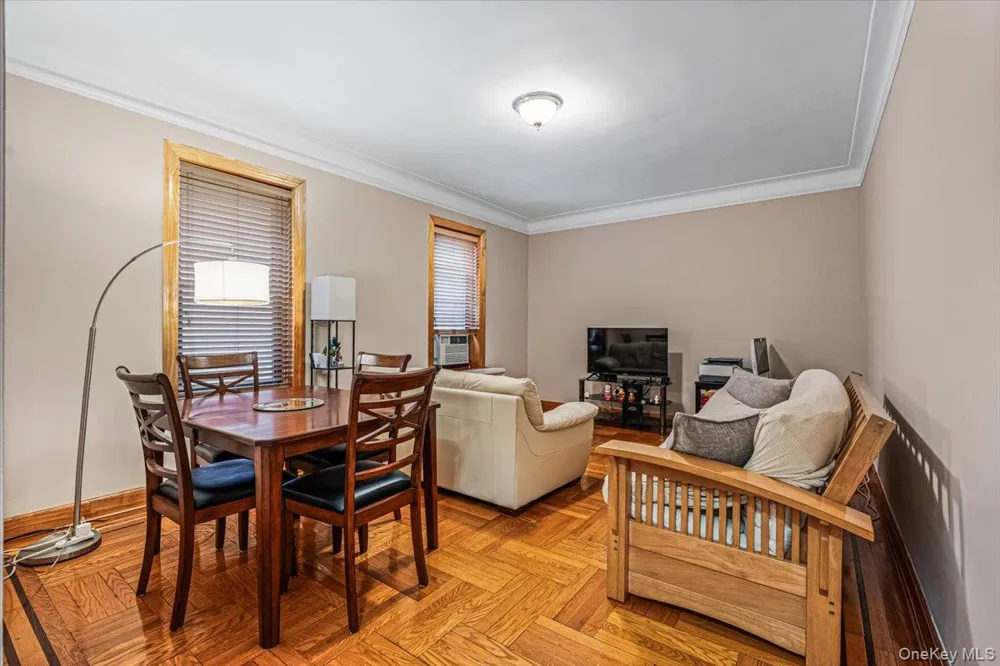 8344 Lefferts Boulevard #3D Kew Gardens, NY 11415