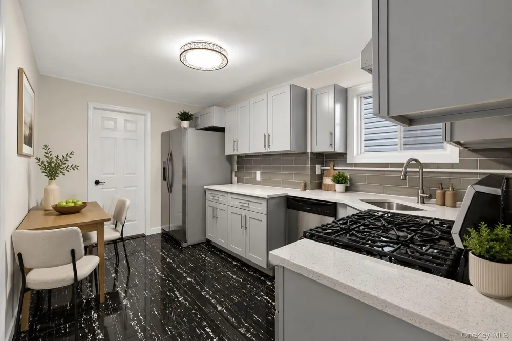 84 E Pine Street Long Beach, NY 11561
