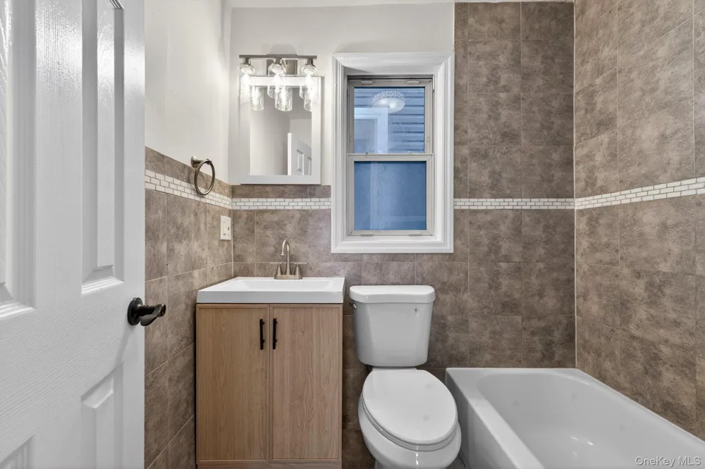 84 E Pine Street Long Beach, NY 11561