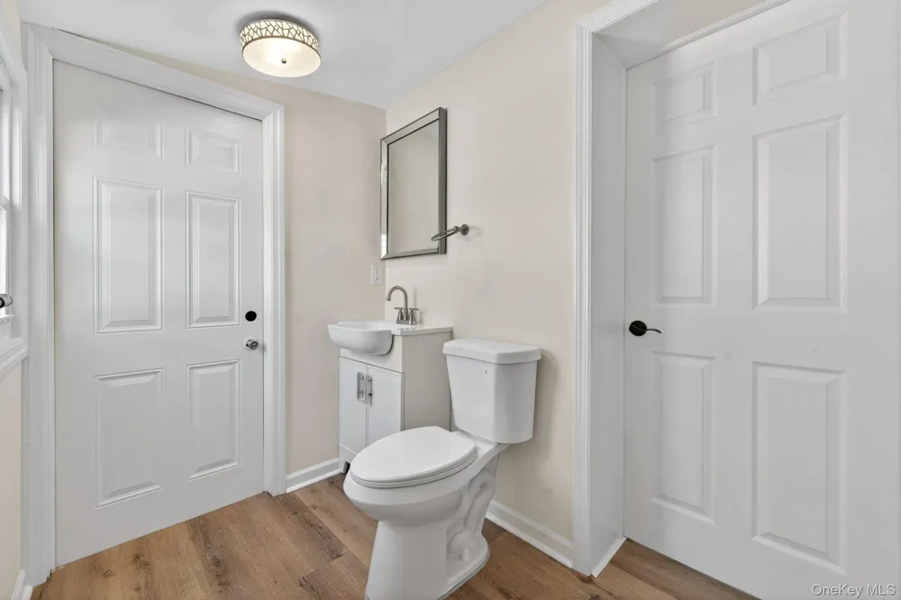 84 E Pine Street Long Beach, NY 11561