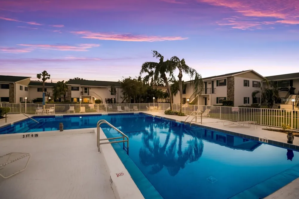 5400 34TH STREET W #15H Bradenton, FL 34210