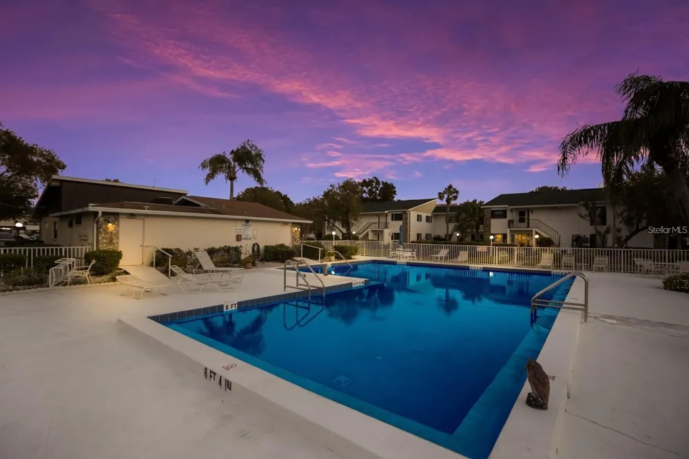 5400 34TH STREET W #15H Bradenton, FL 34210