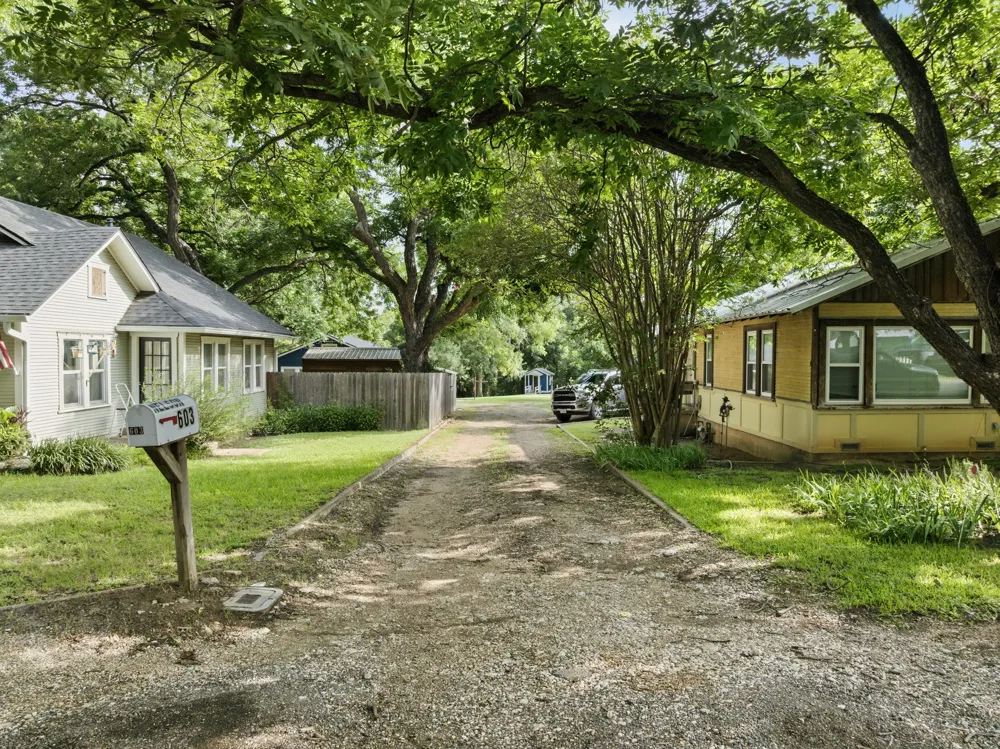 603 E Avenue A Valley Mills, TX 76689