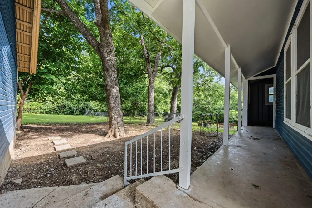 603 E Avenue A Valley Mills, TX 76689