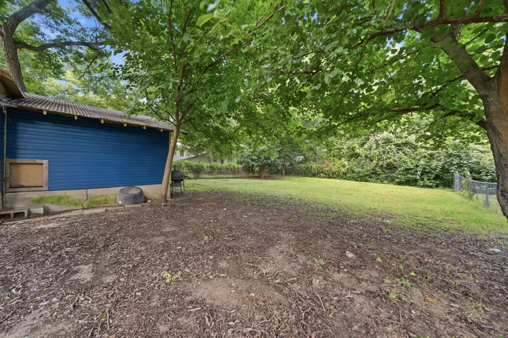 603 E Avenue A Valley Mills, TX 76689