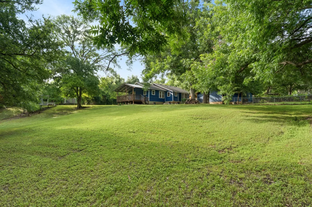 603 E Avenue A Valley Mills, TX 76689