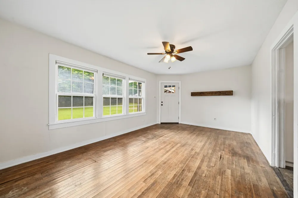 603 E Avenue A Valley Mills, TX 76689