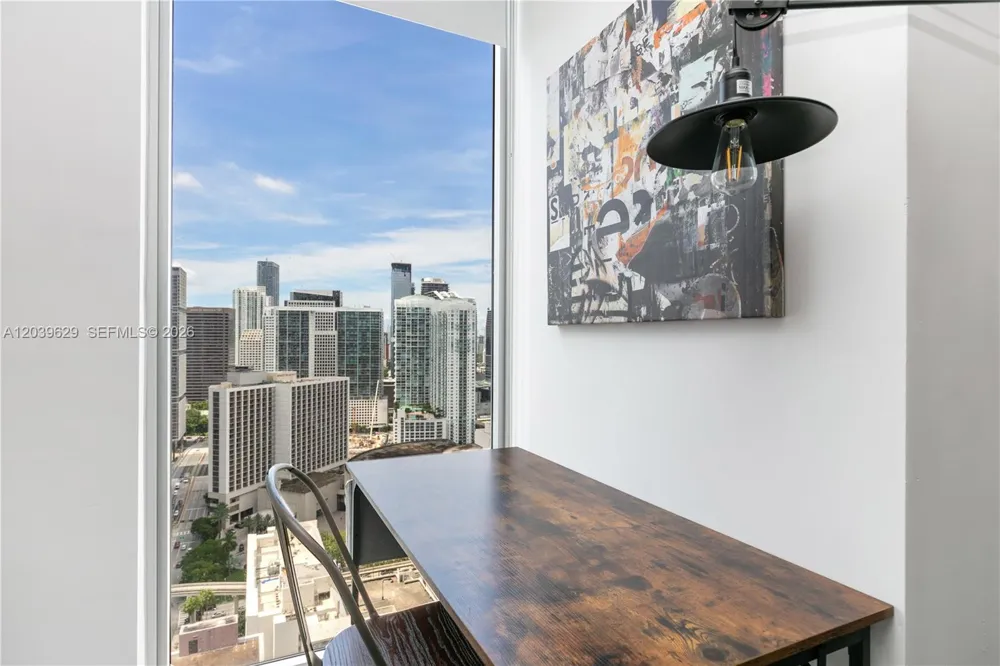 151 SE 1st St #3103 Miami, FL 33131