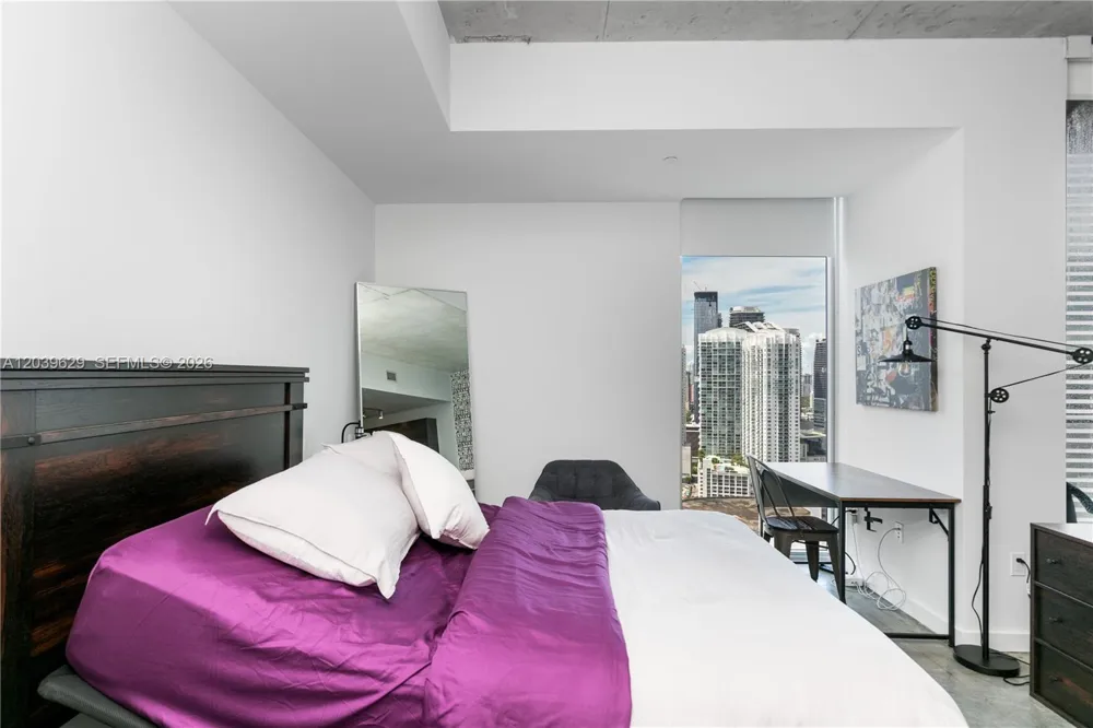 151 SE 1st St #3103 Miami, FL 33131
