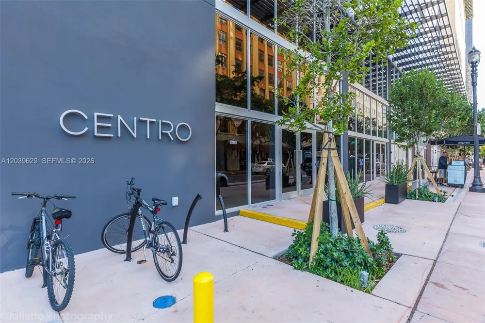 151 SE 1st St #3103 Miami, FL 33131