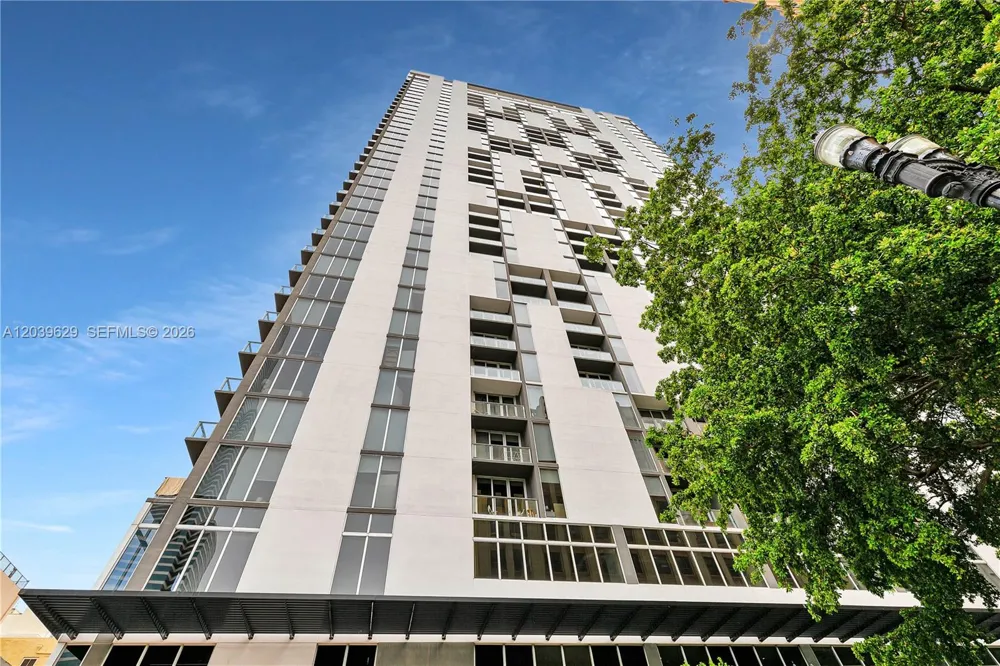 151 SE 1st St #3103 Miami, FL 33131