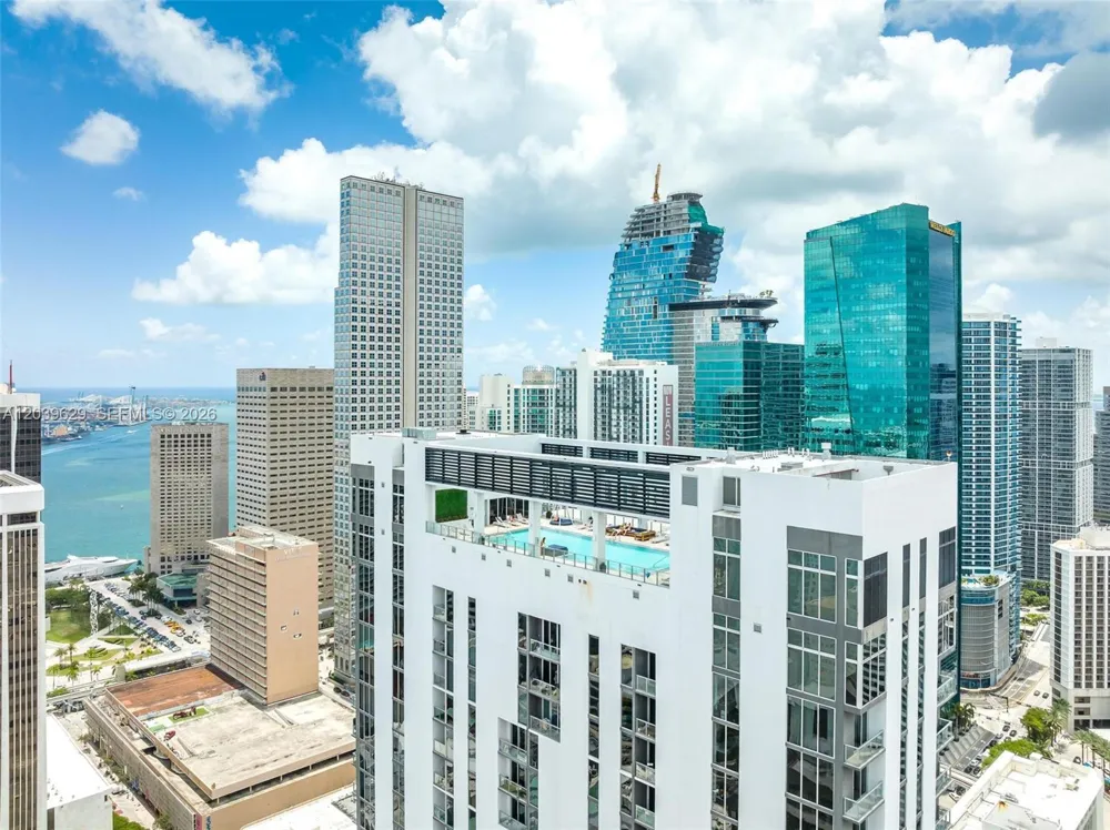 151 SE 1st St #3103 Miami, FL 33131