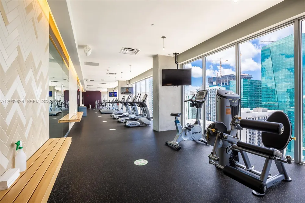 151 SE 1st St #3103 Miami, FL 33131