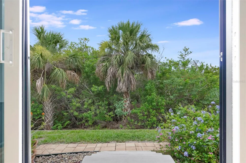10152 REGAL DRIVE Largo, FL 33774