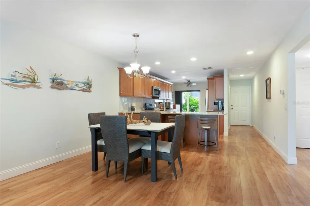 10152 REGAL DRIVE Largo, FL 33774