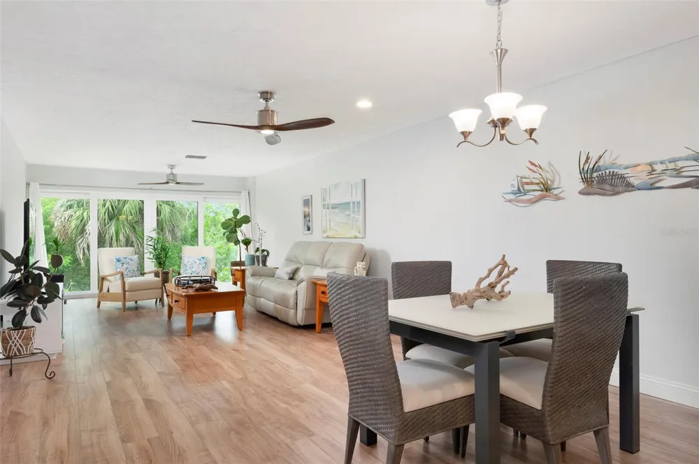 10152 REGAL DRIVE Largo, FL 33774