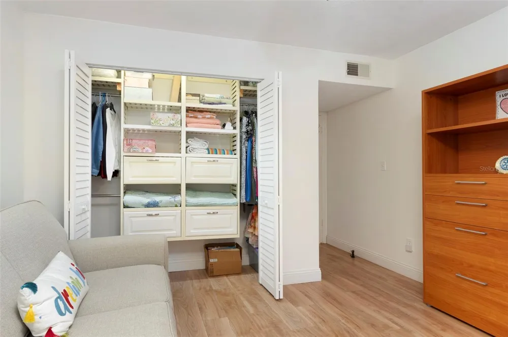 10152 REGAL DRIVE Largo, FL 33774