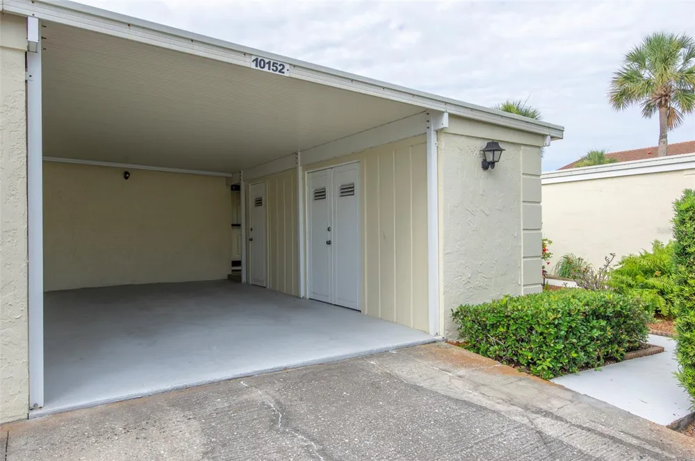 10152 REGAL DRIVE Largo, FL 33774