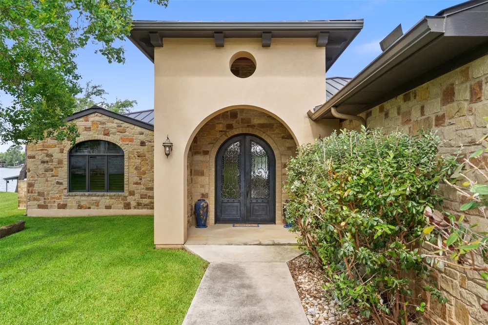 3612 Pack Saddle Drive Horseshoe Bay, TX 78657