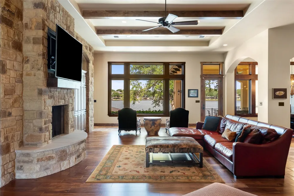3612 Pack Saddle Drive Horseshoe Bay, TX 78657