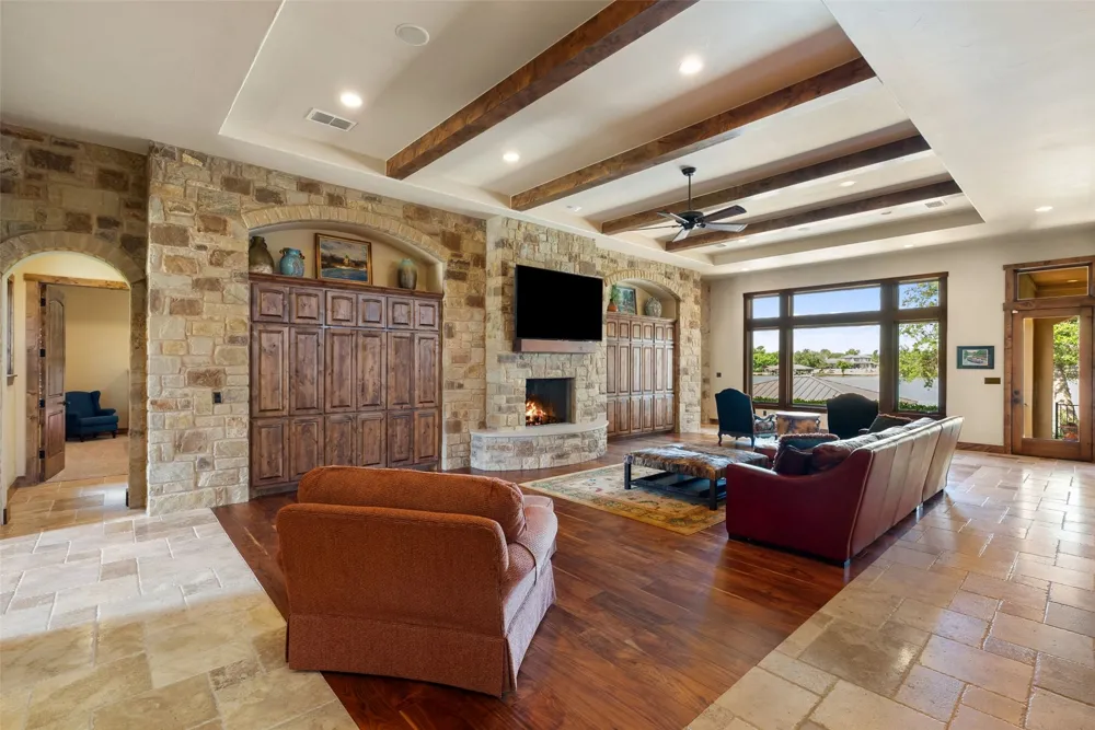 3612 Pack Saddle Drive Horseshoe Bay, TX 78657