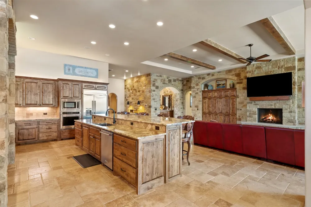 3612 Pack Saddle Drive Horseshoe Bay, TX 78657