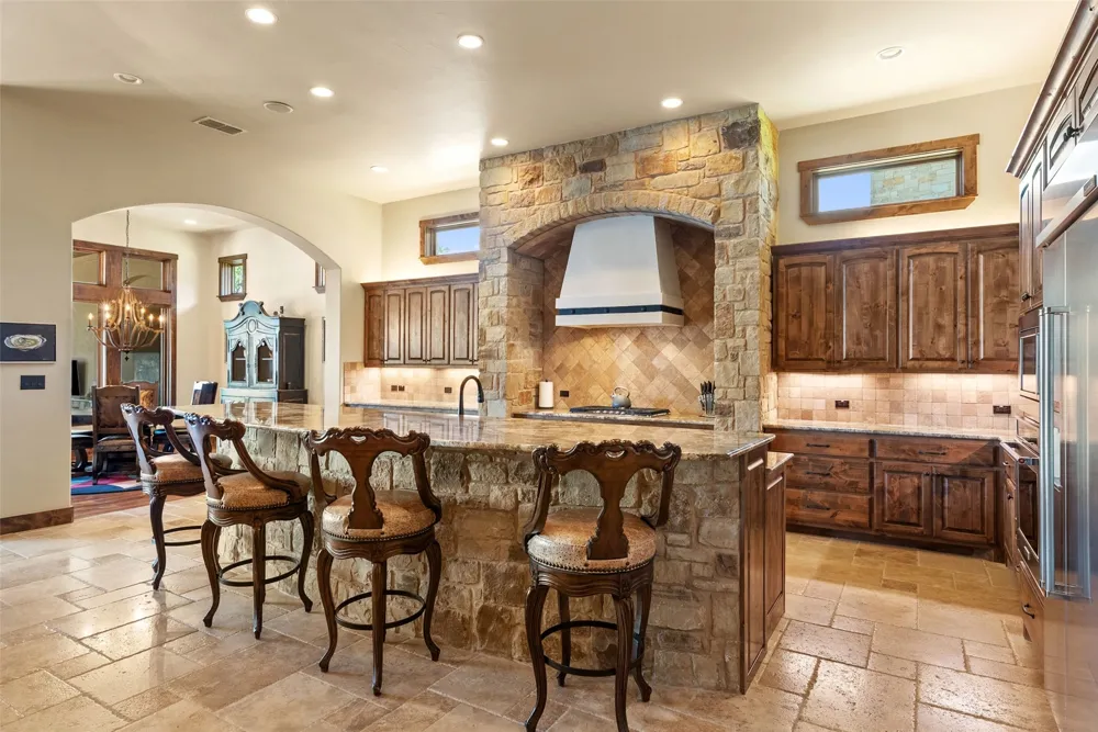 3612 Pack Saddle Drive Horseshoe Bay, TX 78657