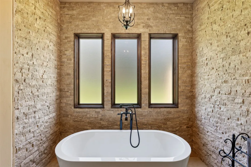 3612 Pack Saddle Drive Horseshoe Bay, TX 78657