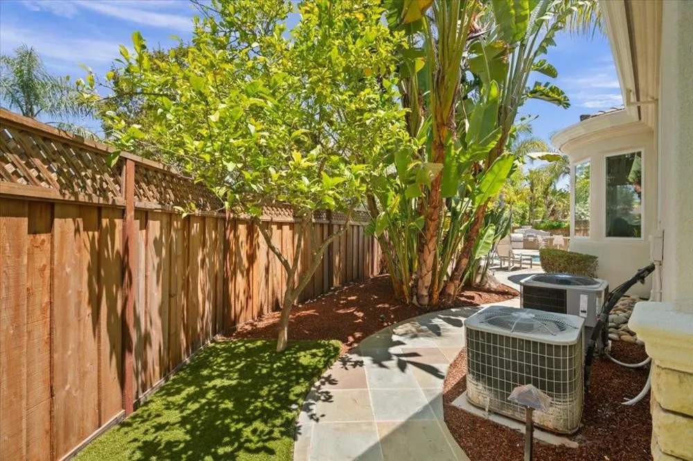 15863 Mina Way Saratoga, CA 95070