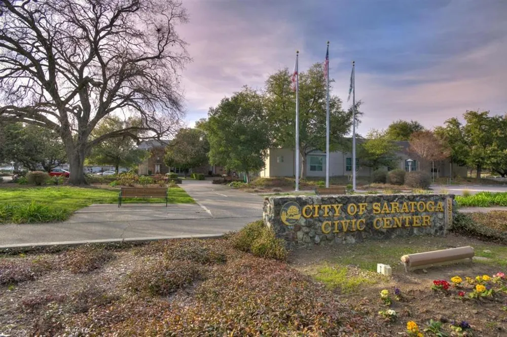 15863 Mina Way Saratoga, CA 95070