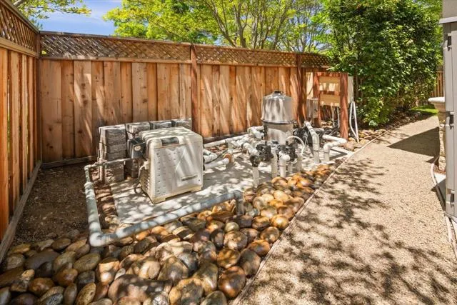 15863 Mina Way Saratoga, CA 95070